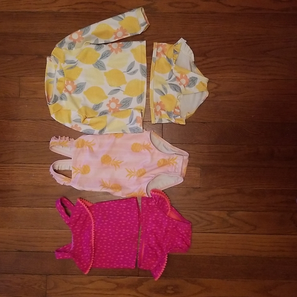 Swimsuits - Picture 1 of 6